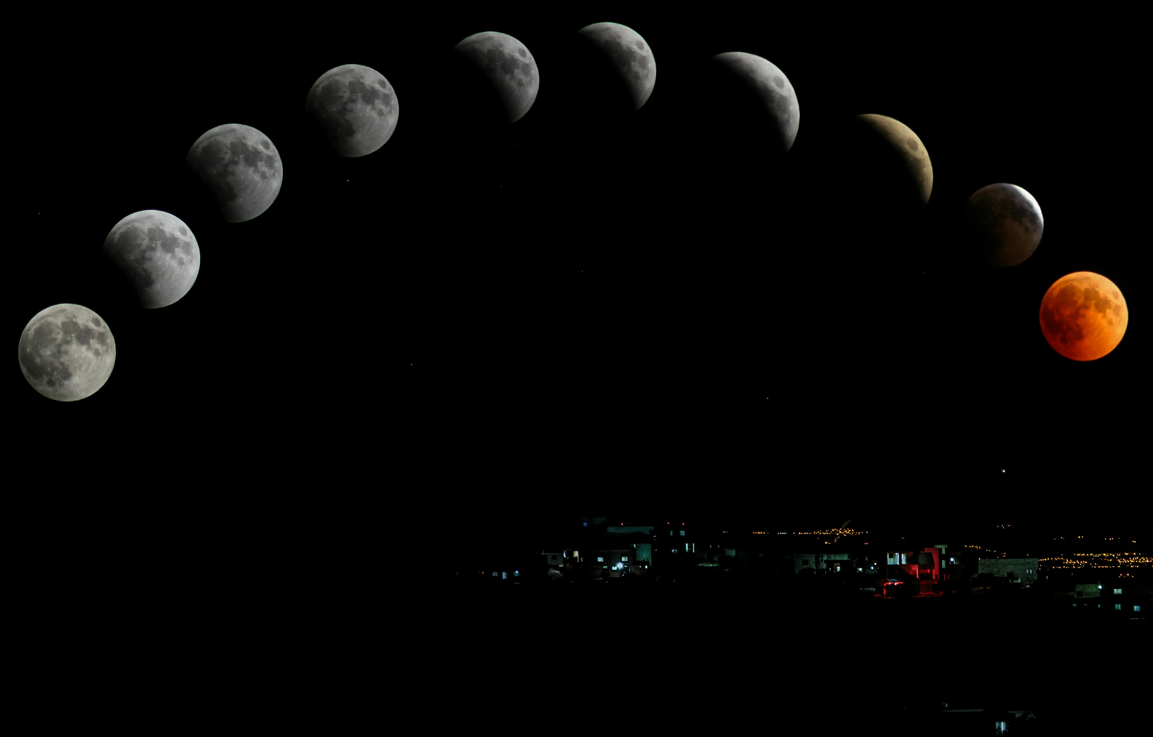 Total Lunar Eclipse Samer Daboul